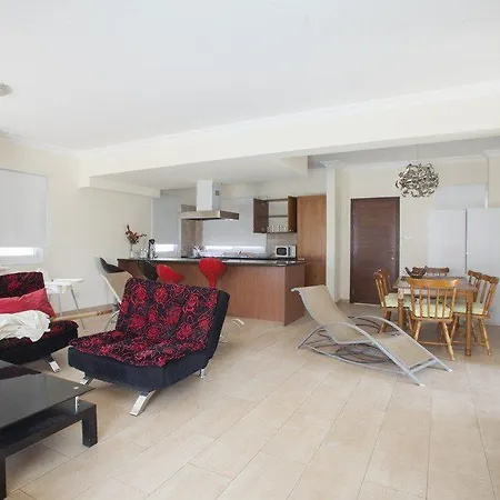 Renting This 5 Star Close To Malama Beach Protaras 58 فيلة